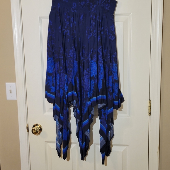 Navy & Royal blue asymmetrical skirt. - Picture 2 of 2
